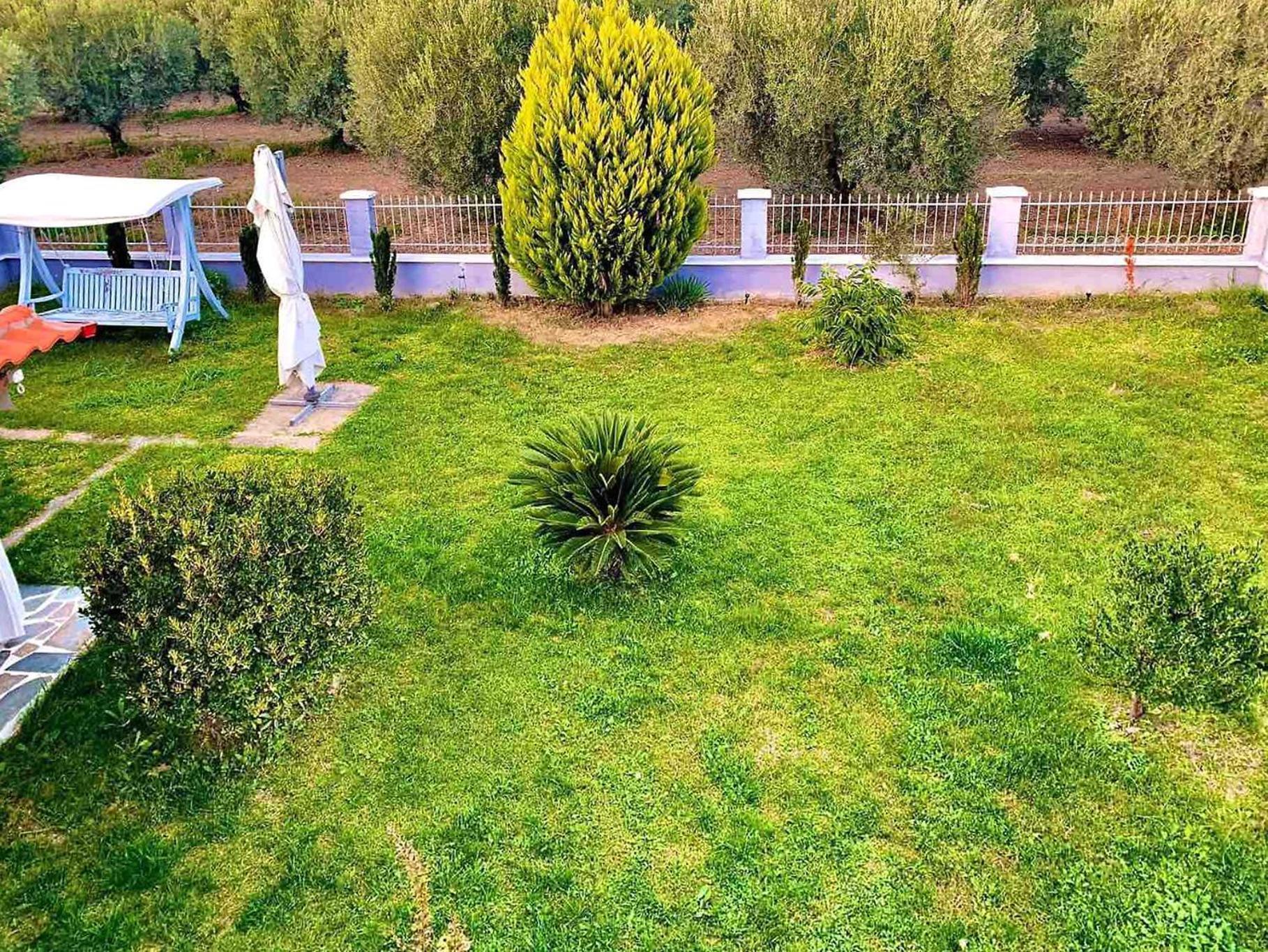 Blue House Villa Karianí Екстериор снимка