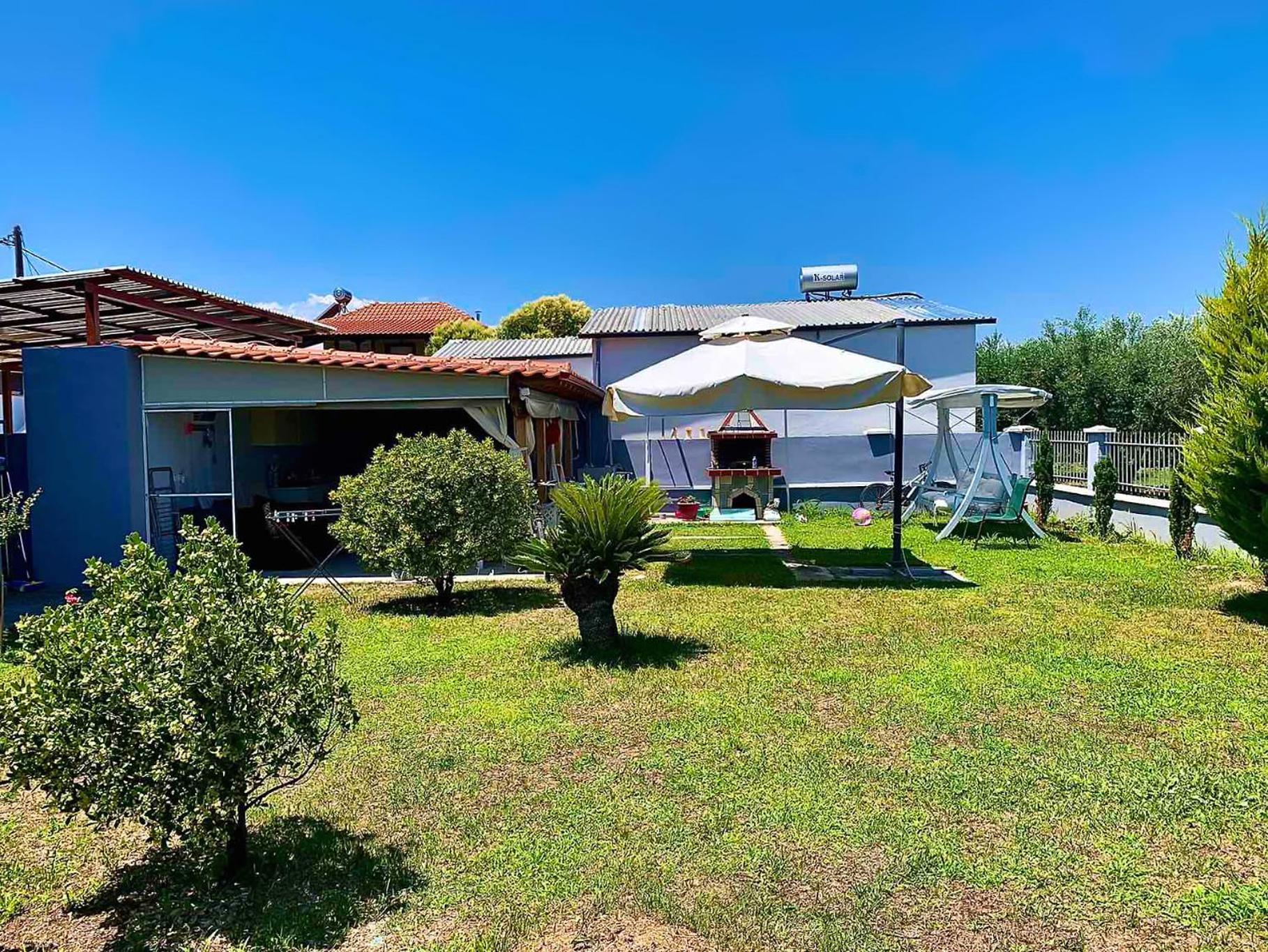 Blue House Villa Karianí Екстериор снимка